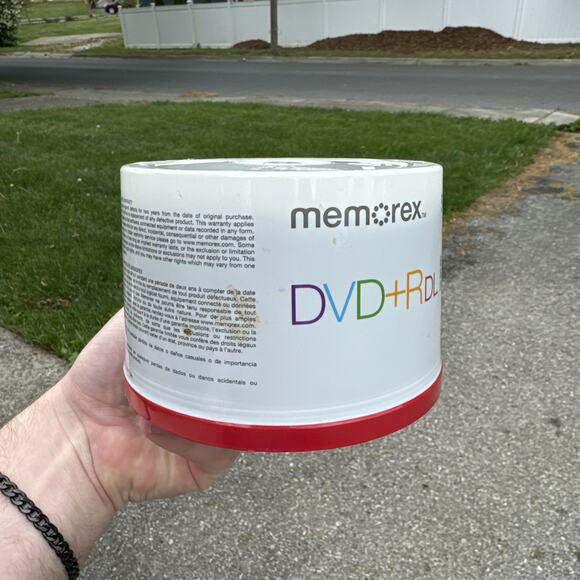 Memorex 8.5 GB 8 X Double Layer DVD+R - 50 Pack Spindle 50 Discs 240 Min - Picture 4 of 5